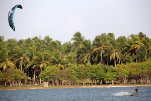 Кайтсерфинг на Шри-Ланке
