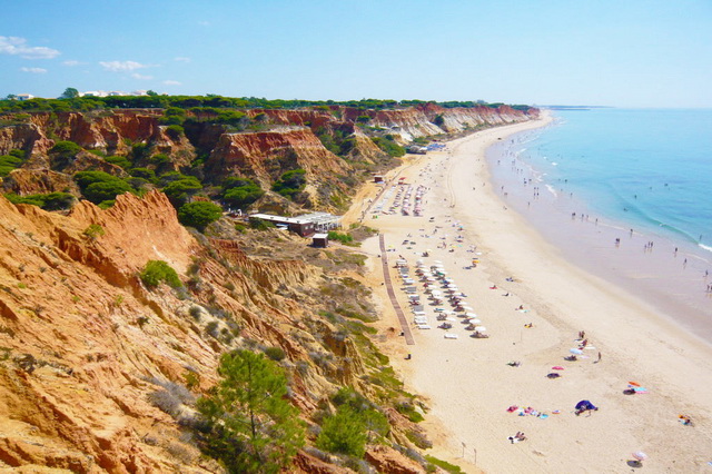 Лучшие пляжи Португалии - Falesia Beach
