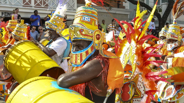 Парад Джонкону на Багамах