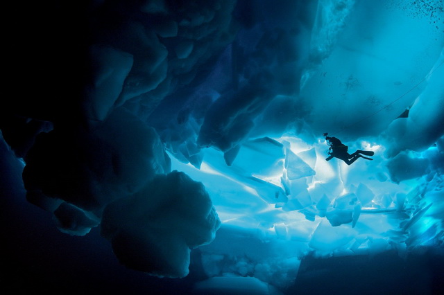Кейв-дайвинг в ледниковые пещеры