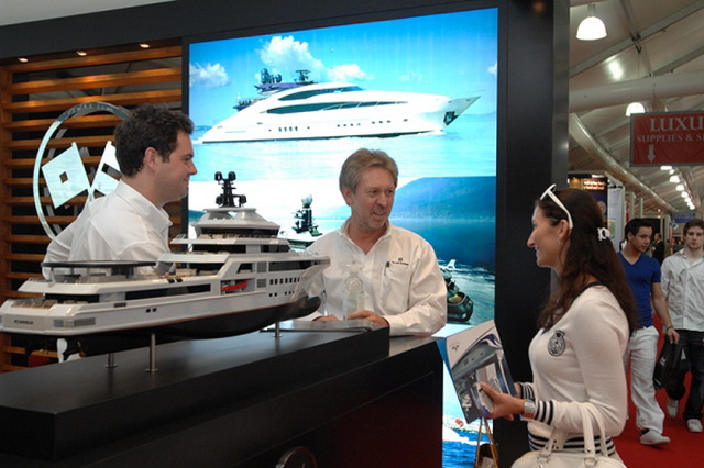 dubai-international-boat-show-07.jpg