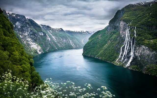 Красивейший фьорд Норвегии - Гейрангерфьорд и его водопады