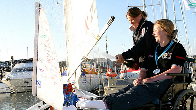 Британка Хилари Листер - полностью парализованная яхтсменка, достигшая успехов в парусном спорте