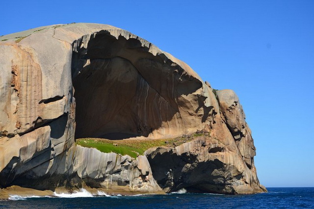 Пещеры острова Череп в Австралии