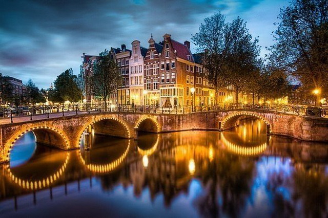 Мосты и каналы Амстердама - что стоит посмотреть