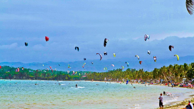 kiteserfing-on-island-boracay-06.jpg