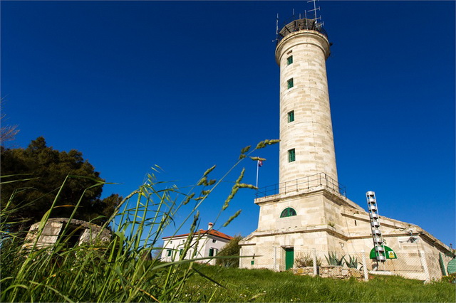 Маяк Савудрия - самый первый маяк Хорватии