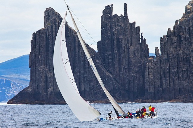 Участие в Sydney to Hobart Yacht Race
