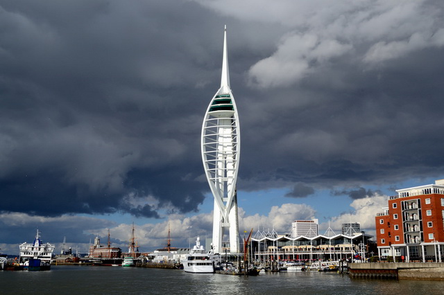 Спинакер в архитектуре - Spinnaker Tower