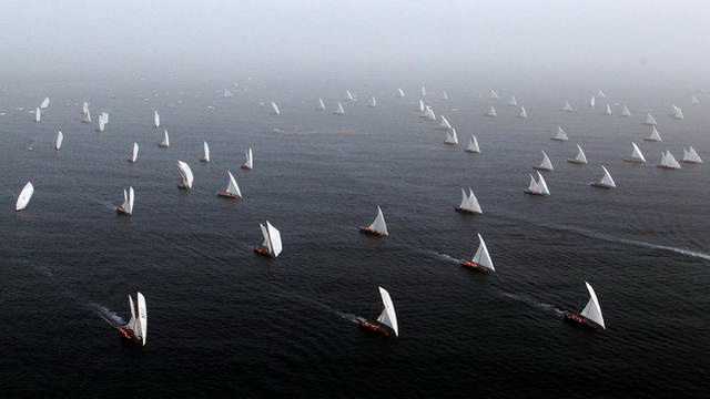 Ежегодно в гонках доу участвуют сотни лодок