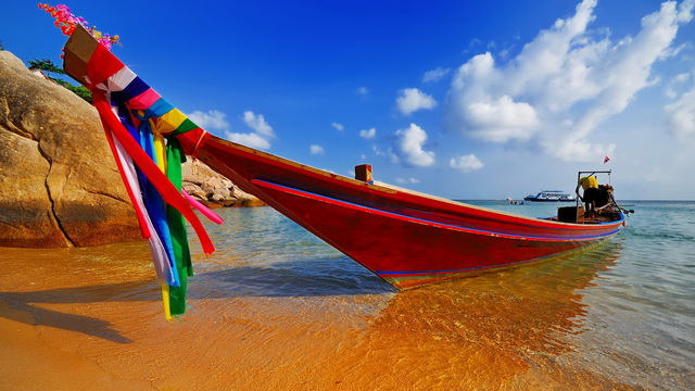 Тайский лонгтейл с ленточками для духа лодки
