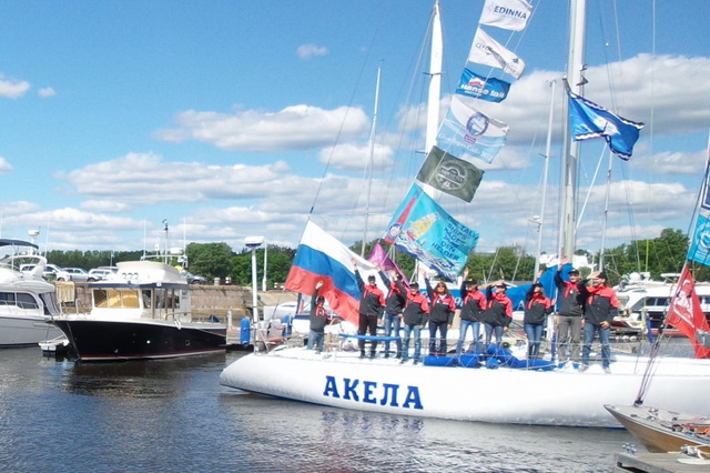 Участие яхты «Акела» в гонках