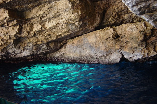 Яхтинг в Греции - Голубые пещеры Закинфа